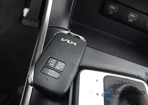 2022 Kia Carnival Lx из США, поврежденный, VIN KNDNB4H32N6175831